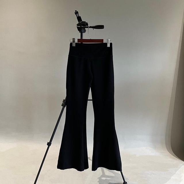 Quần loe cạp trễ bản to chất gân thái co dãn nhabachtuoc ( lowraise pant )